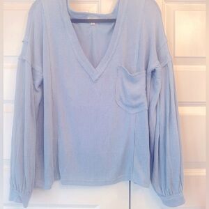 NWT SOFT BLUE SWEATER NEVER WORN MISSED RETURN WINDOW